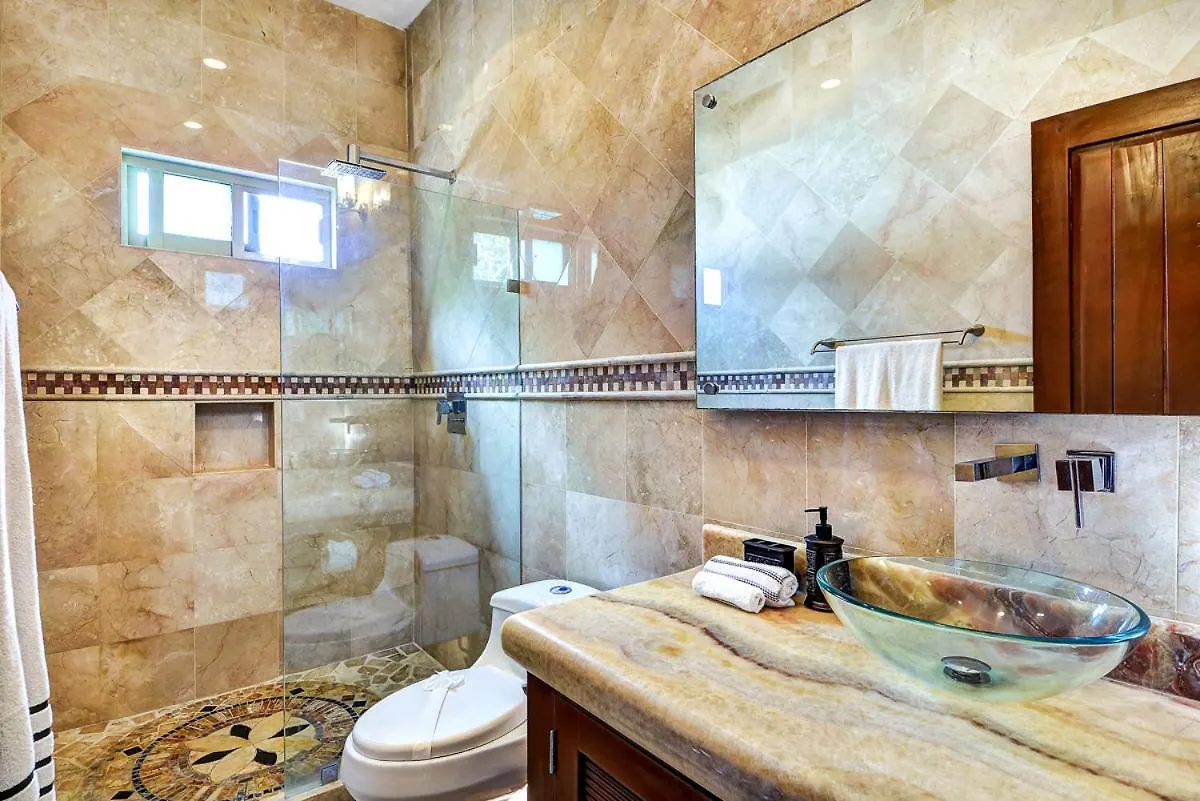 Poblado De Apoyo Diamont Villa Sleeps 10 With Pool And Air Con Playa del Carmen Mexico