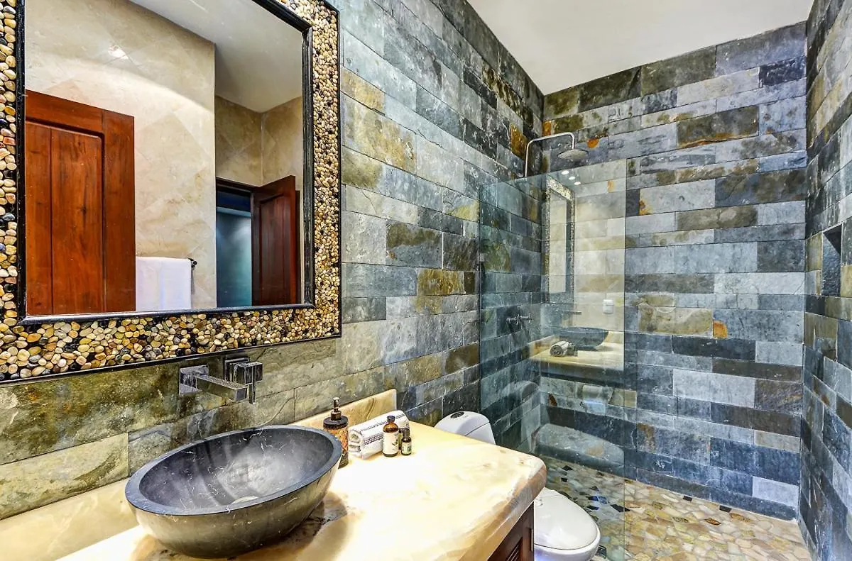 Poblado De Apoyo Diamont Villa Sleeps 10 With Pool And Air Con Playa del Carmen